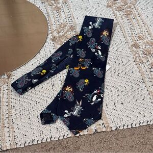 Looney Tunes Neck Tie 1997 Taz Bugs Bunny Tweety Bird Daffy Sylvester Paisley